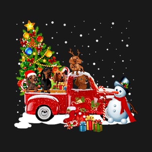 Dachshund christmas tree on the car snow man funny gift christmas T-Shirt