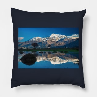 Reflections of Dikti Pillow