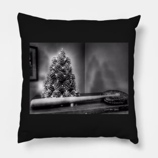 Christmas Memory – Black And White Pillow