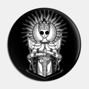 The alien King Arthur - Black version Pin