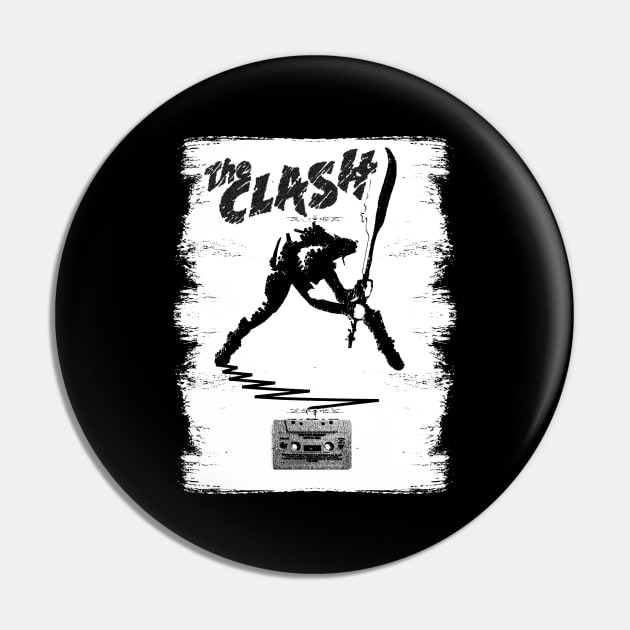 The Clash Grunge Style Pin by kazetzamandoeloe