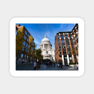 St Pauls Cathedral London and people Magnet