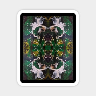 Banshee At The Tree - Kaleidoscope design Magnet