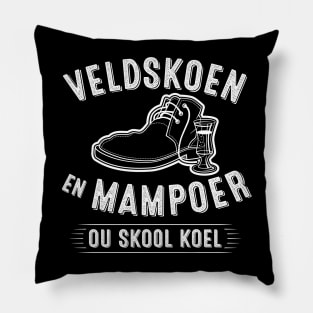 Veldskoen en Mampoer, ou skool koel vintage style design with a lineart Veldskoen, liquor glass and wording Pillow