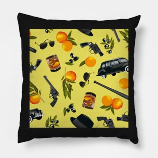 oranges, olives and a hint of vintage crime - yellow-green Pillow