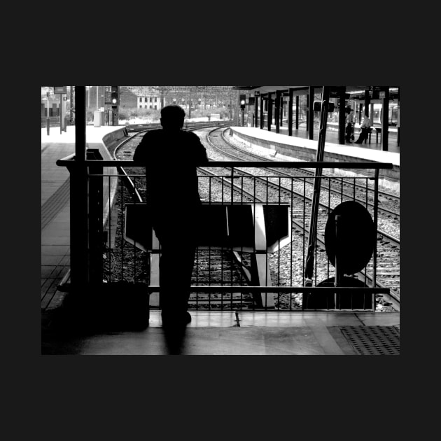 Shillouette at the Station by zglenallen