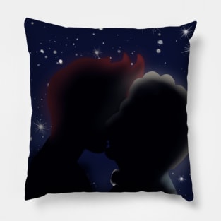 Kiss under the stars Pillow