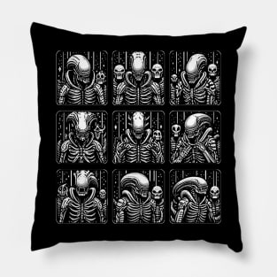 Xenomorph artwork Pillow