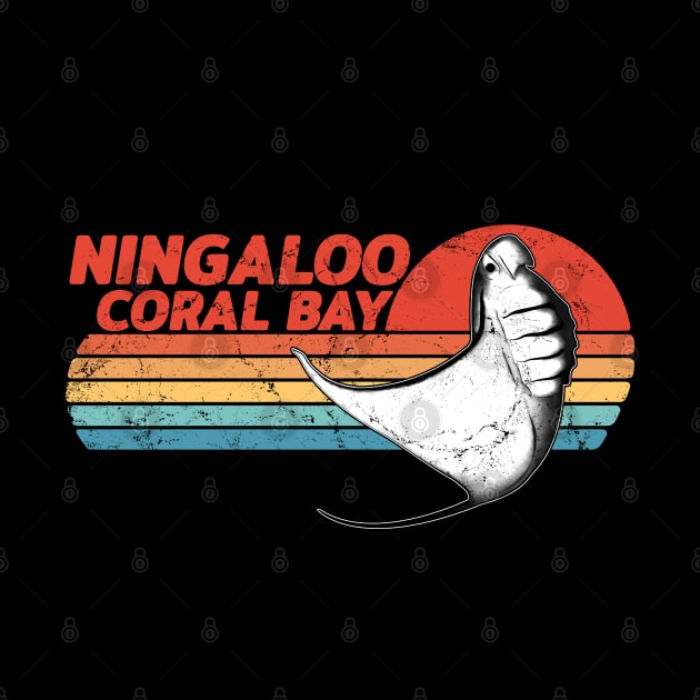 Ningaloo Coral Bay Manta Ray by NicGrayTees