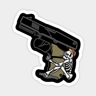 Gun and skull Magnet