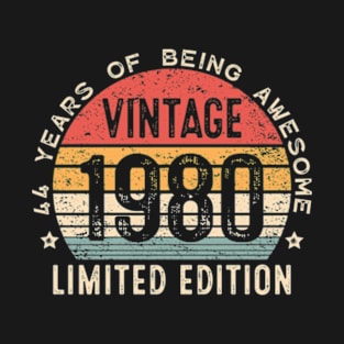 44 Years Old Vintage 1980 Limited Edition 44th Birthday T-Shirt