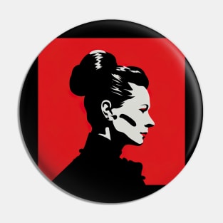 Simone de Beauvoir Pin