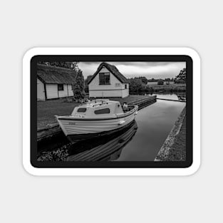 Boat and boat house on the River Bure, Coltishall Magnet