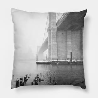 Brooklyn Bridge vertical Pillow