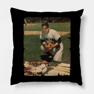 Yogi Berra in New York Yankees Pillow