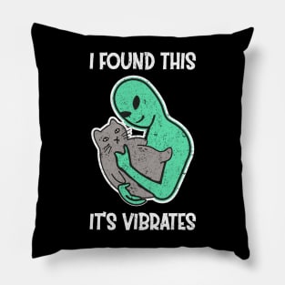 Alien Petting Cat Purrs I Found This It's Vibrates Pillow