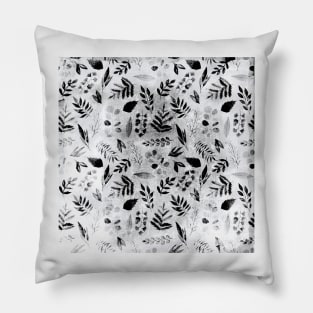 Leaves pattern Pillow