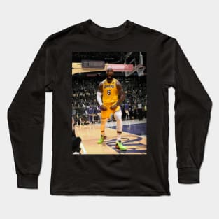 Hot! Vintage King Lebron James basketball sport Unisex T-Shirt Men Women
