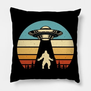 Retro alien ufo bigfoot abduction Pillow