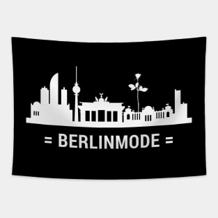 BERLINMODE II. Tapestry