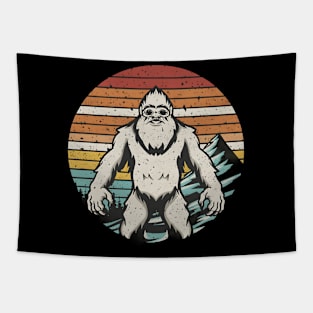 Retro vintage yeti Tapestry