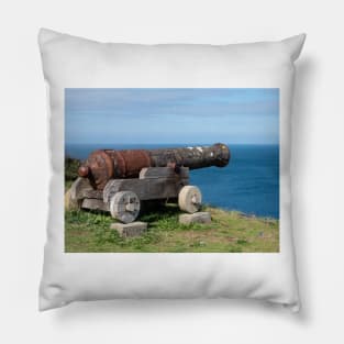 Cannon at eperquerie common Pillow