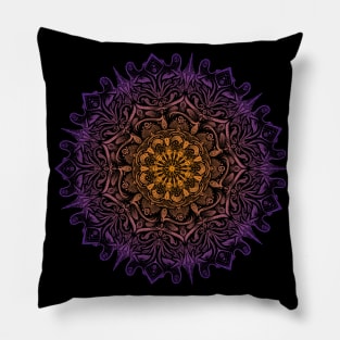 Mandala de Grotesque Pillow