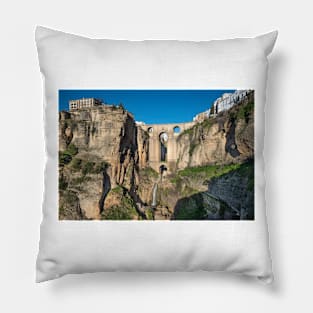 Ronda Pillow