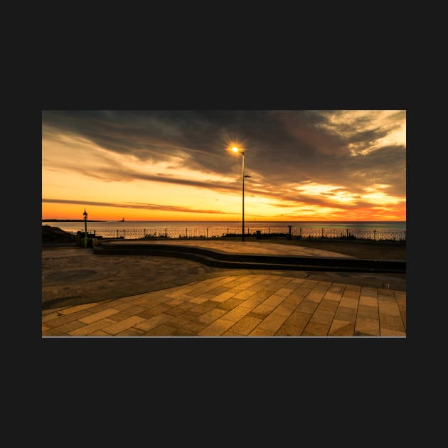 Whitley Bay Sunrise on the Prom by jldunbar