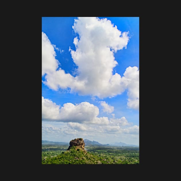 Sigiriya Plateau. by bulljup