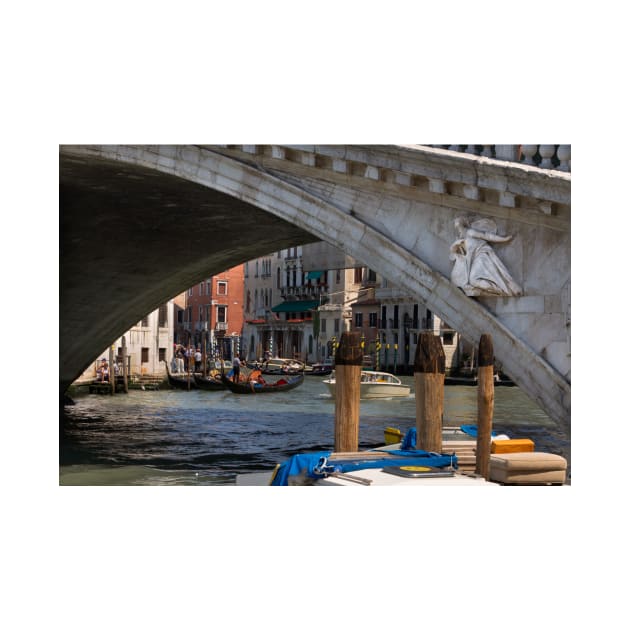 Under the Rialto Bridge by Violaman