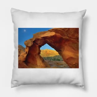 Arch Rock And Moon Valley Of Fire State Park Pillow