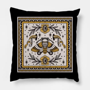 Traditional tattoo flash Pillow