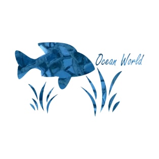 Fish and algae. The world of the ocean. T-Shirt