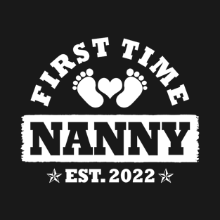 First Time Nanny Est 2022 Funny New Nanny Gift T-Shirt