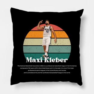 Maxi Kleber Vintage V1 Pillow