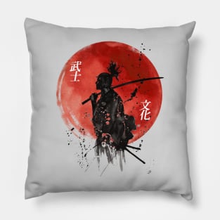 red moon samurai Pillow