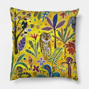 Tiger in the jungle Pillow