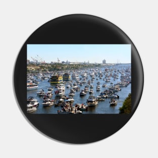 Boat party Pin