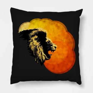 NIGHT PREDATOR: lion silhouette illustration Pillow