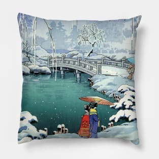 Snow in Kyoto Pillow