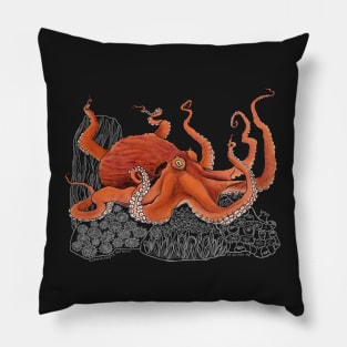 Giant Octopus for dark backgrounds Pillow