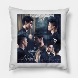 MALEC Pillow