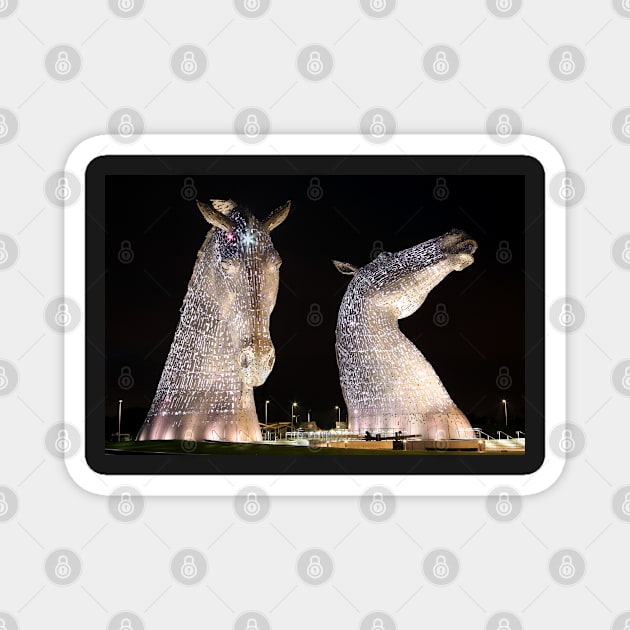 The Kelpies at night Magnet by Jane Braat