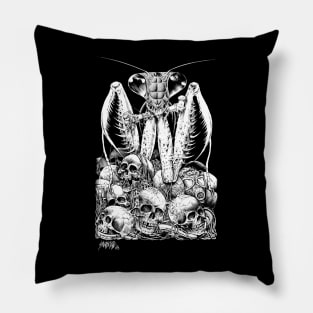 Mantis Feast Pillow