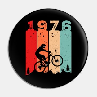 Vintage 1976 Pin