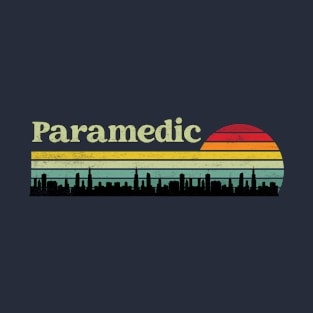 Paramedic - Retro Sunset & Skyline Design T-Shirt