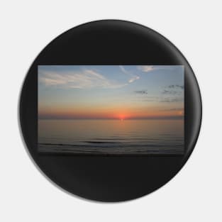 First peek of the sun, Ocean Sunrise Pin