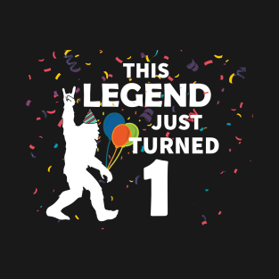 This legend just turned 1 a great birthday gift idea T-Shirt