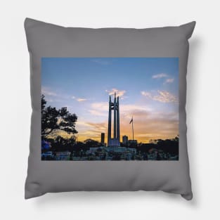 visit, appreciate, stroll, outing, park, green, travel, nature, outdoor, out, philippines, trip, quezon city, quezon memorial circle, monument Pillow